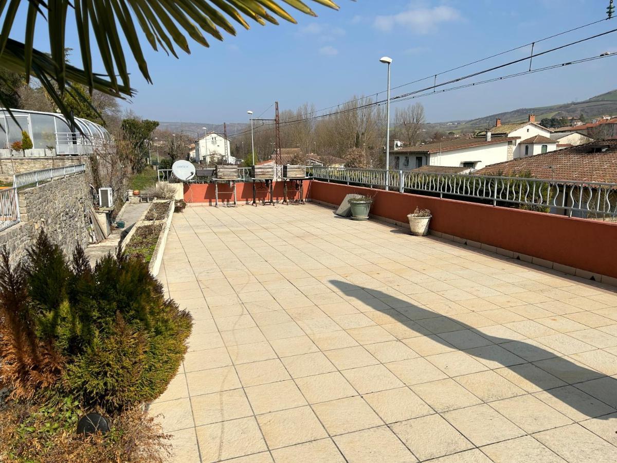 Appartamento Le Mas De Campels Saint-Georges-de-Luzençon Esterno foto