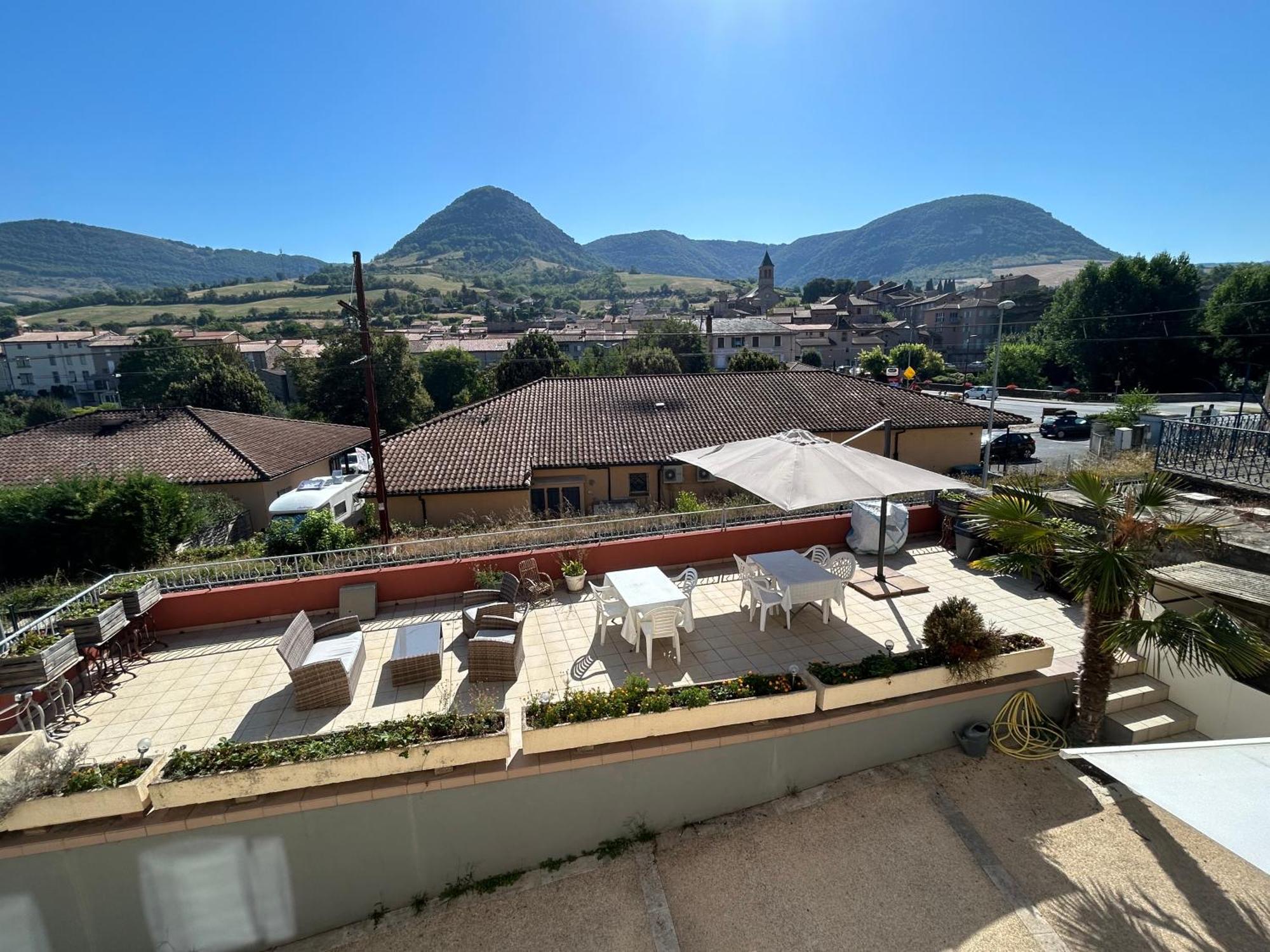 Appartamento Le Mas De Campels Saint-Georges-de-Luzençon Esterno foto